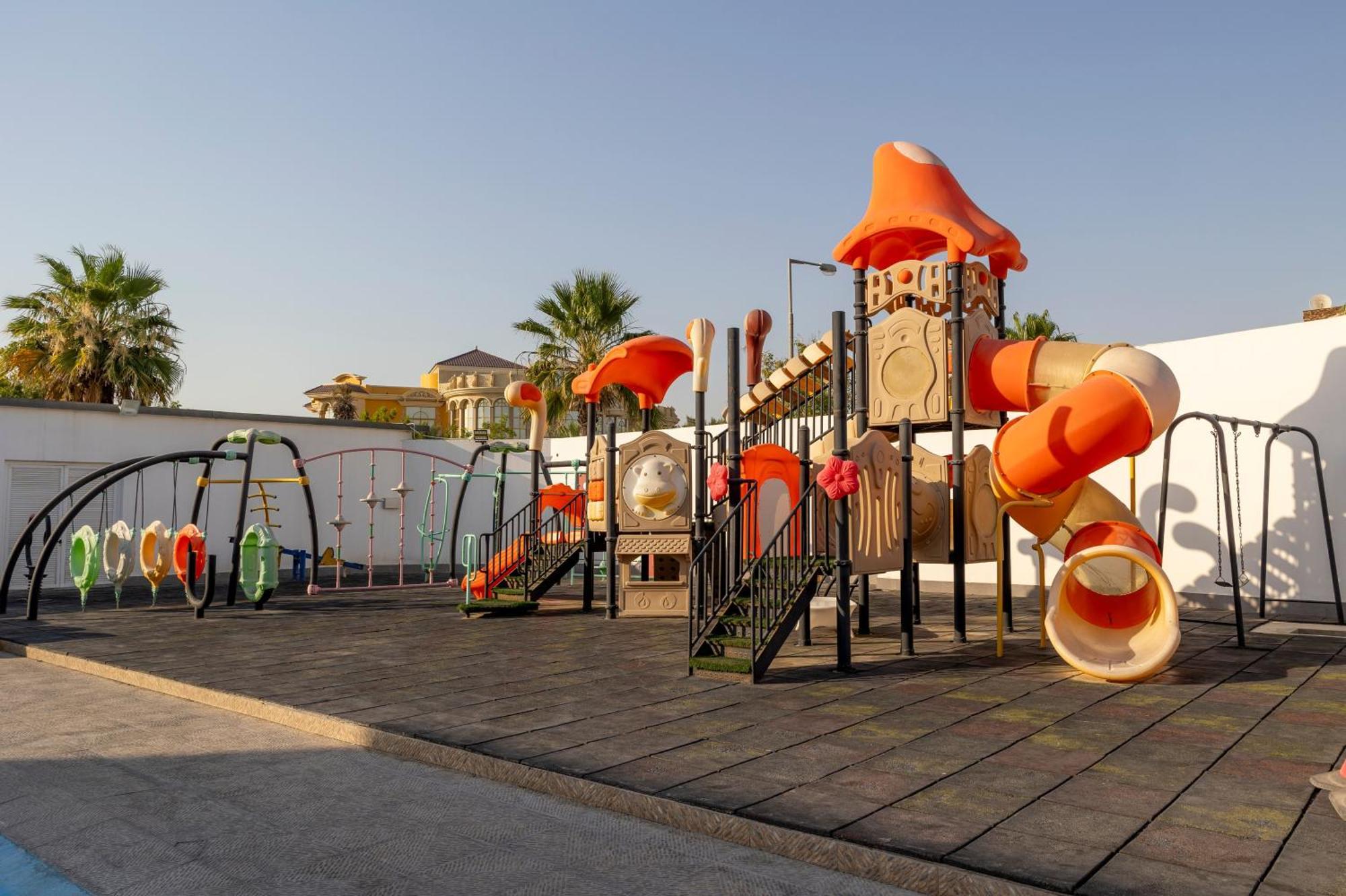 Nordic Resort Manama Exterior foto
